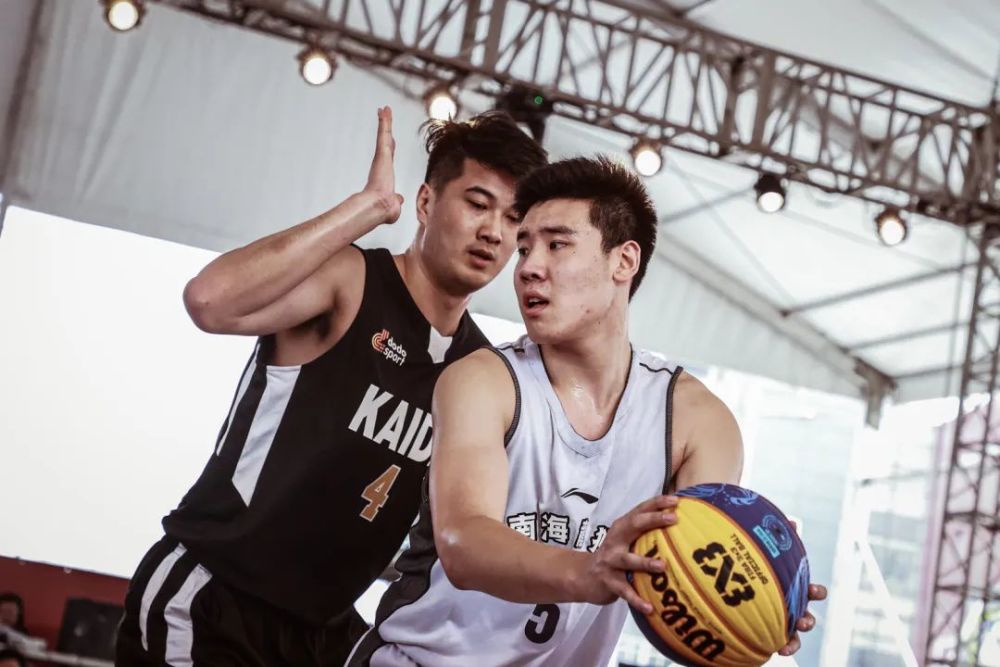  灰熊新秀爆发终结凯尔特人连胜  